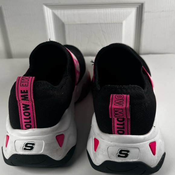 Skechers Women's Black and Pink D'Lites Sneakers - Picture 10 of 11
